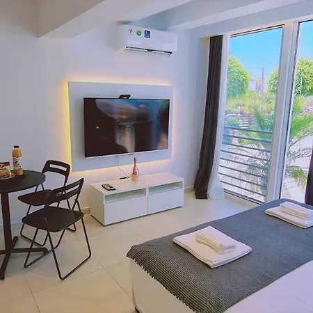 Apartman Mezarina 1